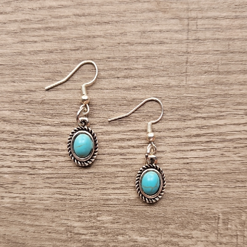 Pigness & Company Turquoise Silver Earrings